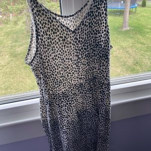 White and black patterned dress